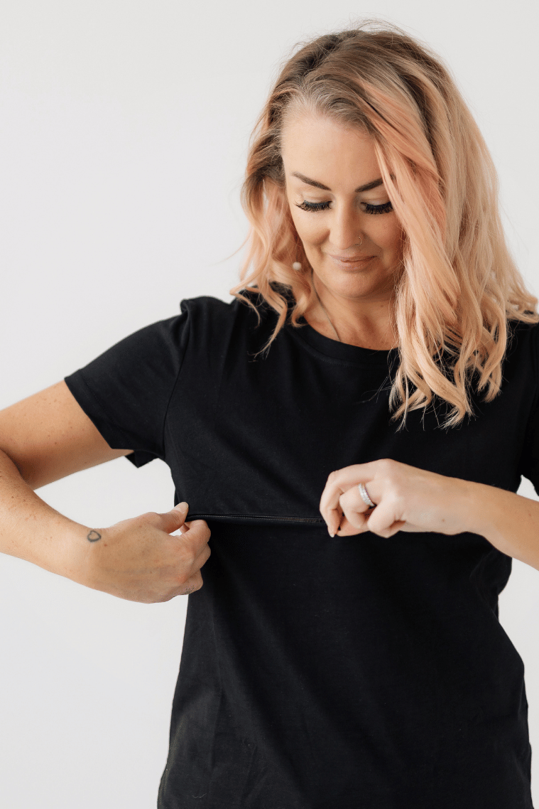 Black Everyday Tee | Horizontal Zip