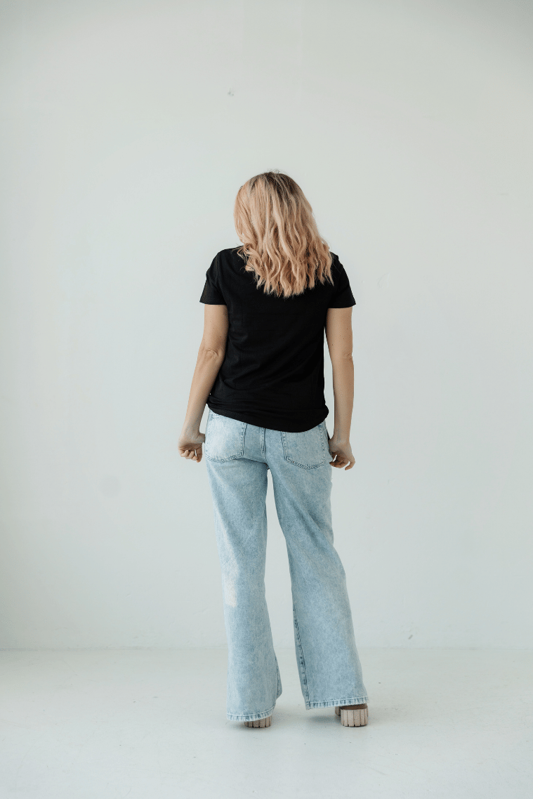Black Everyday Tee | Horizontal Zip