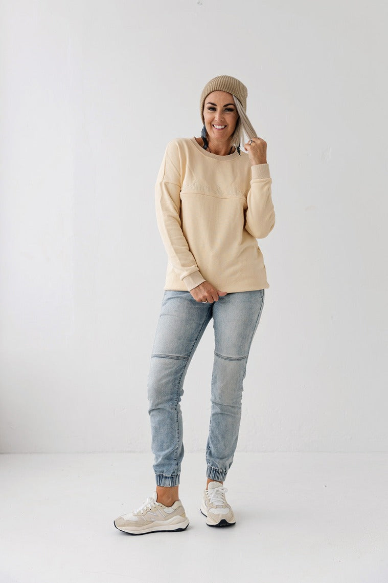 Paprika Red Embroidery Breastfeeding Crew