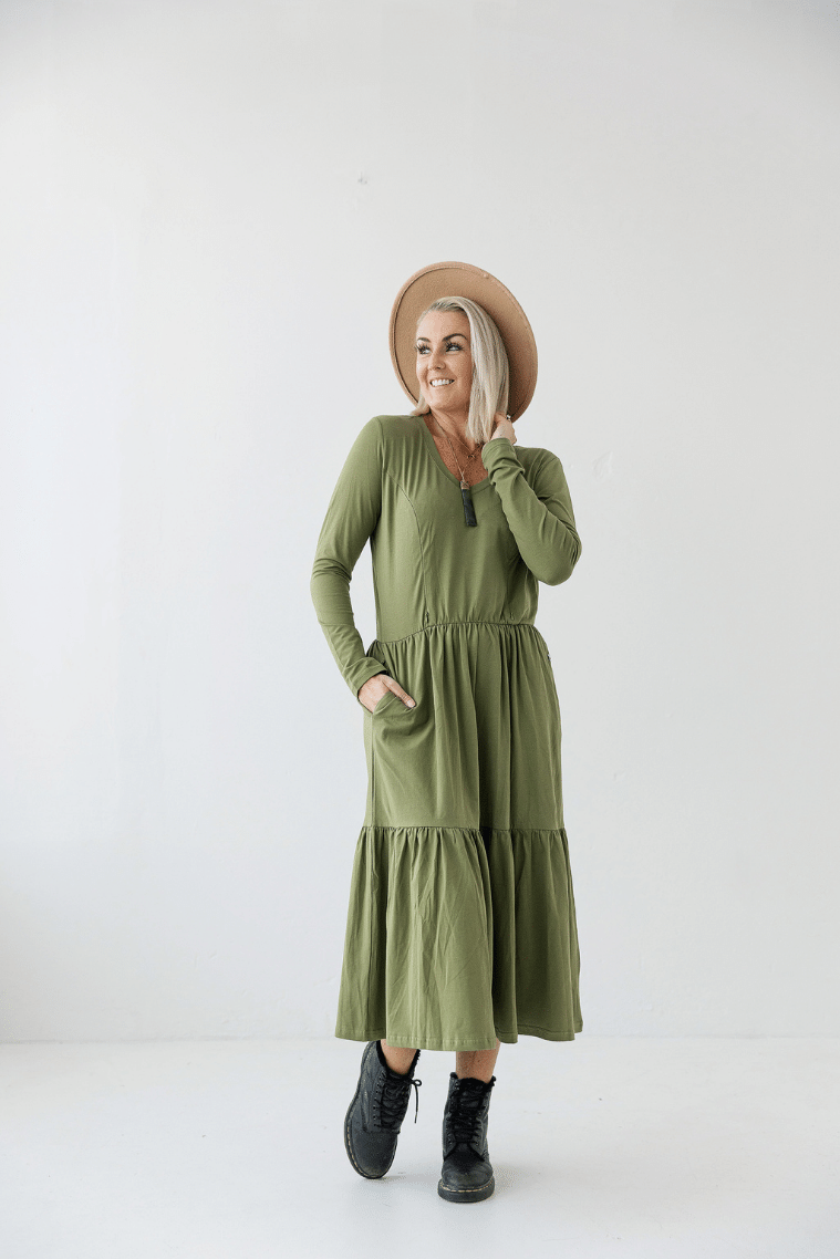 cotton spandex breastfeeding dress. Zip breastfeeding access