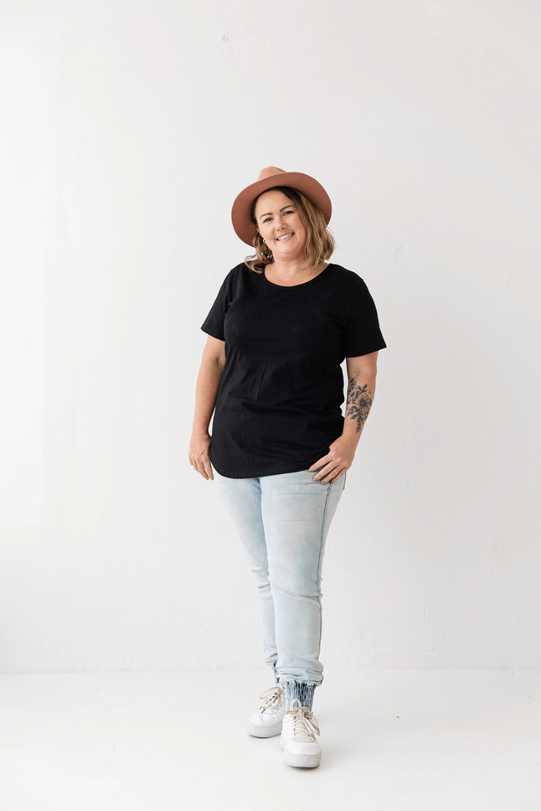 Black Everyday Tee | Diagonal Zips