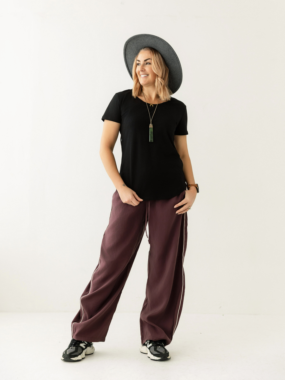 Black Everyday Breastfeeding Tee | Diagonal Zips V2.0