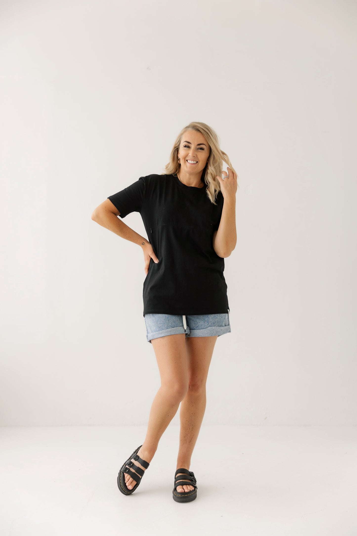 Black Relaxed Tee | Horizontal Zip