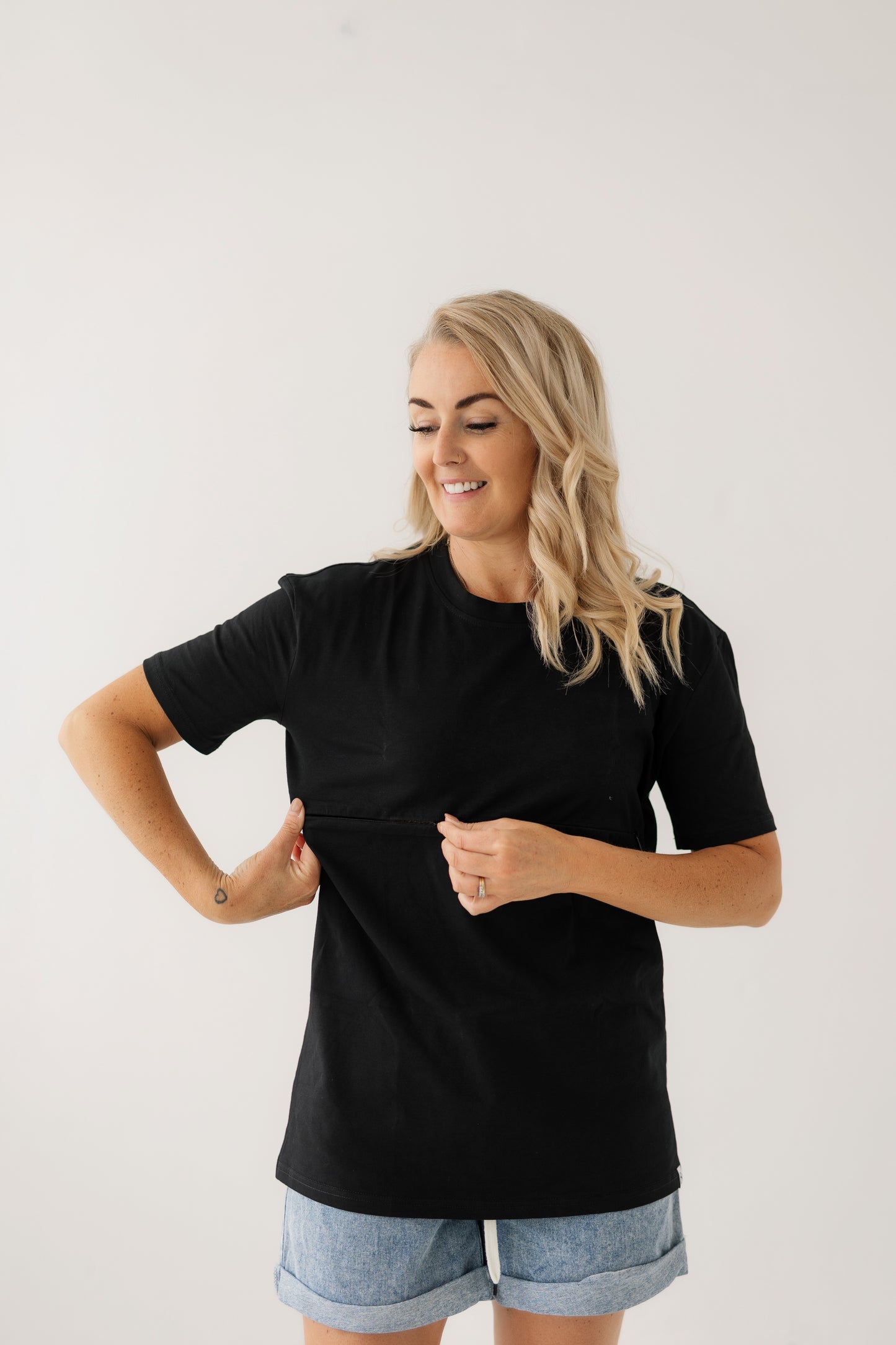 Black Relaxed Tee | Horizontal Zip